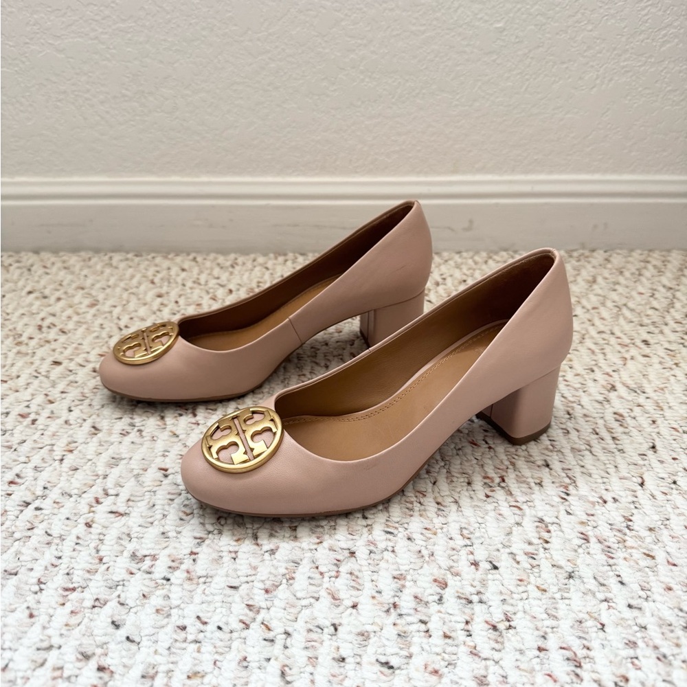 Tory Burch Chelsea Pump - Goan Sand (size 5.5)